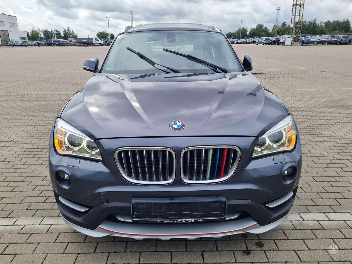 BMW X1 2015 — вигляд ззаду