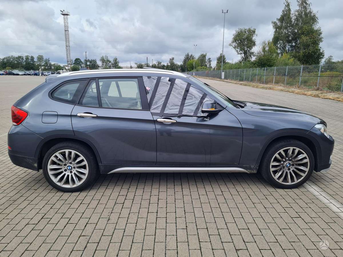 BMW X1 2015 — двигун 1995 cm³, 184 HP (135kW)