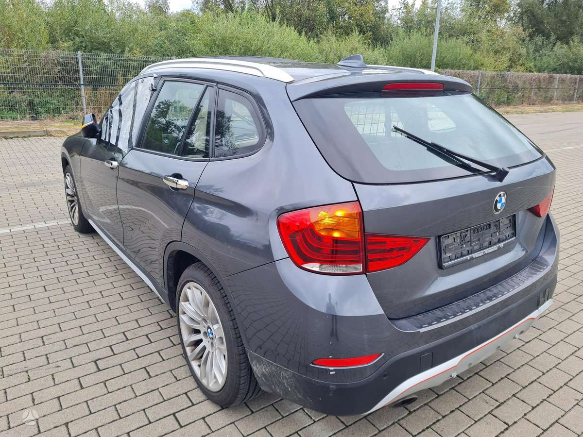BMW X1 2015 — фото 7