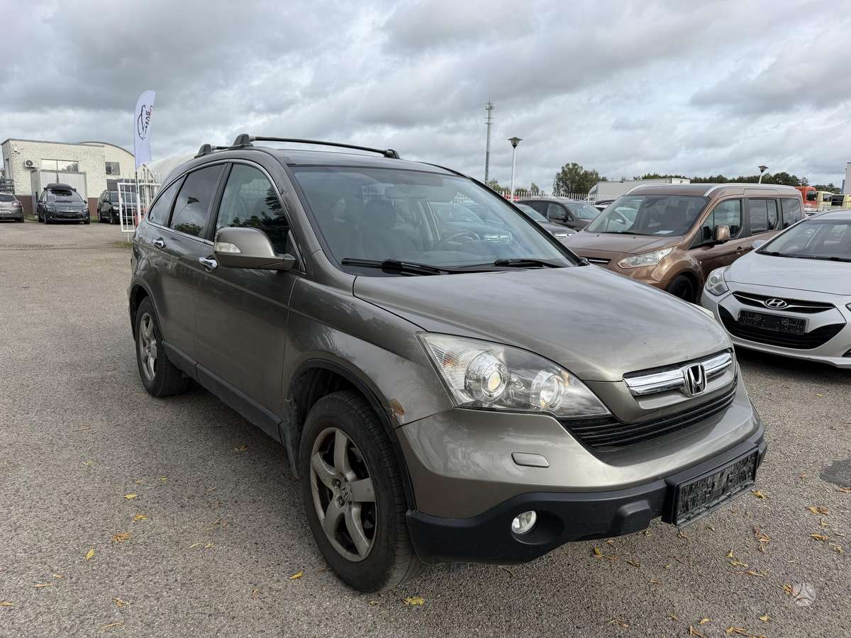 Honda CR-V 2009 — rear view