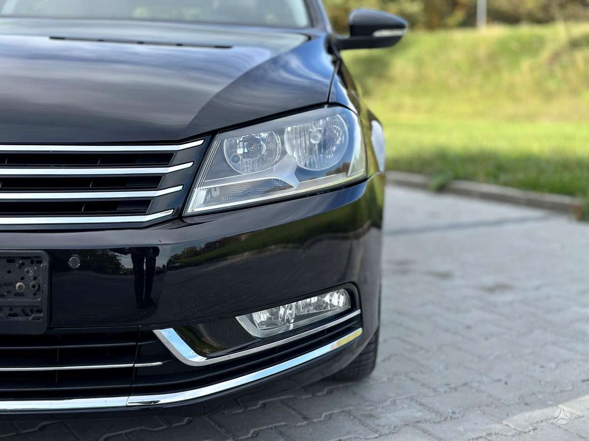 Volkswagen Passat 2012 — photo 11