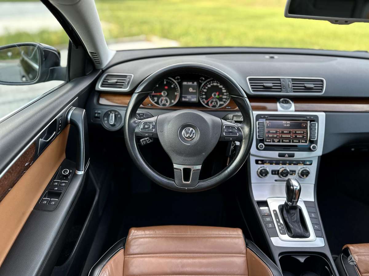 Volkswagen Passat 2012 — photo 13