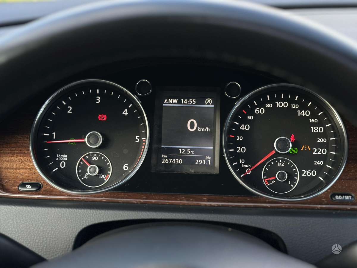 Volkswagen Passat 2012 — photo 35