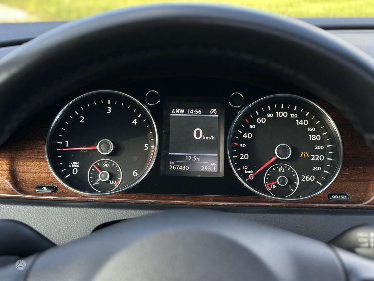 Volkswagen Passat 2012 — photo 38