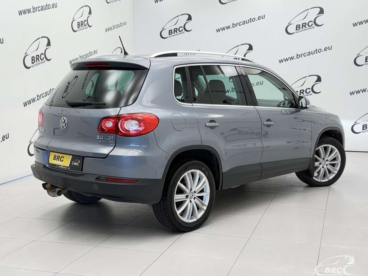Volkswagen Tiguan 2008 — салон