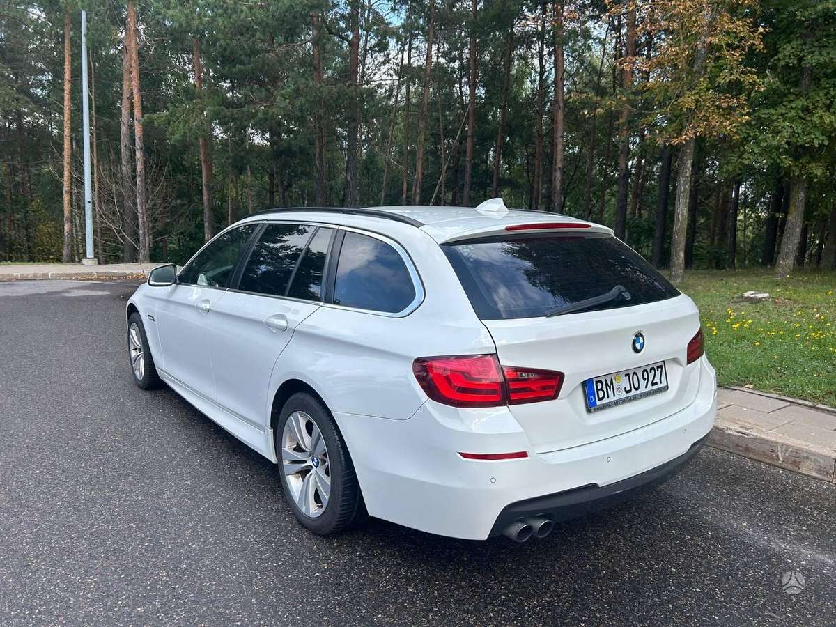 BMW 530 2010 — photo 7
