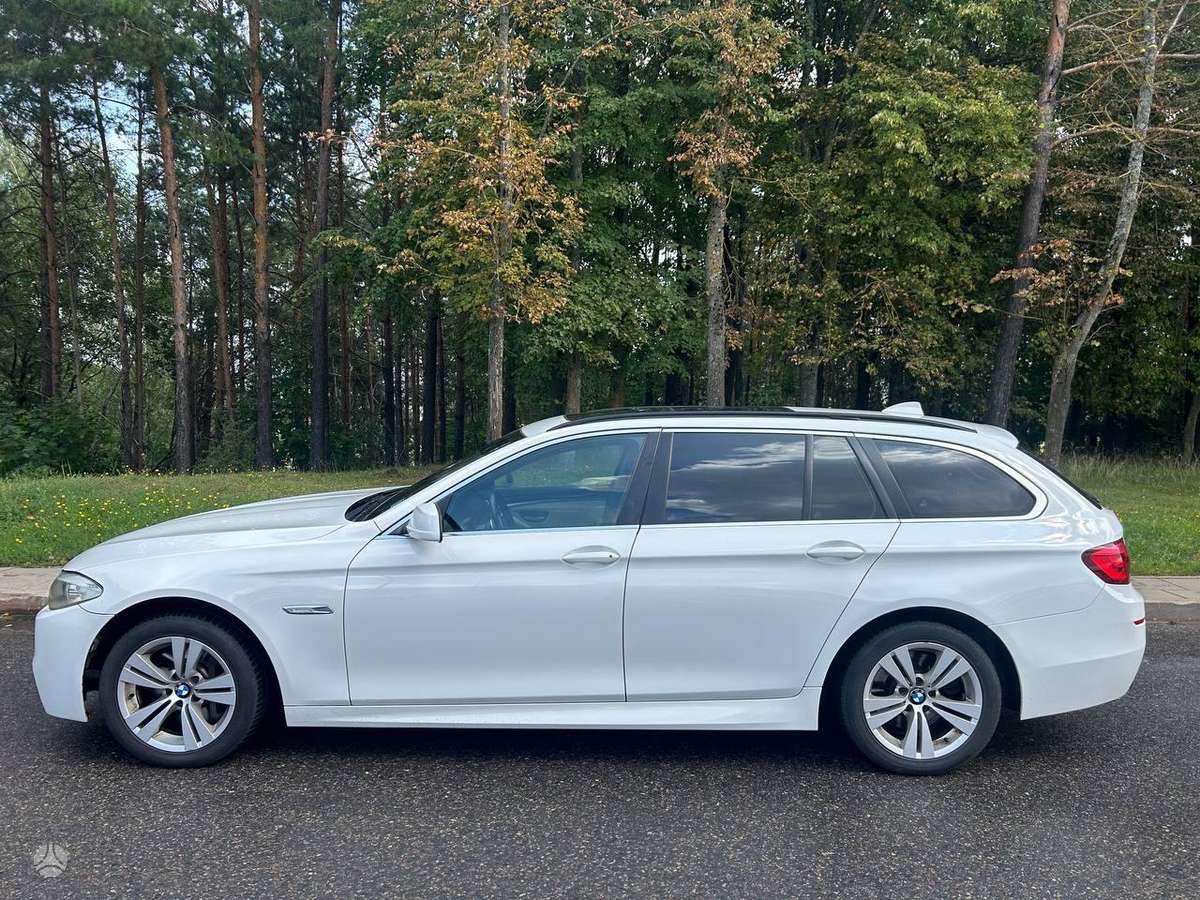 BMW 530 2010 — photo 8