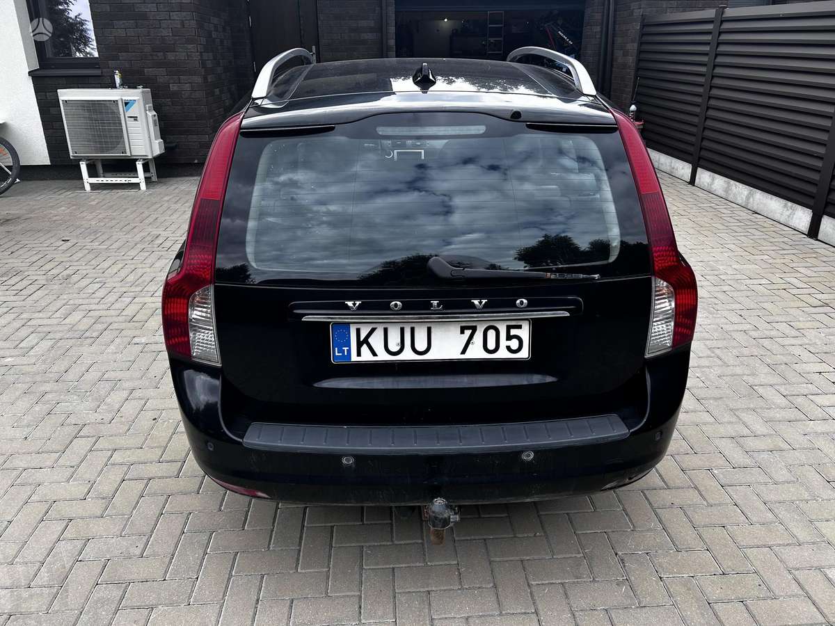 Volvo V50 2011 — photo 5