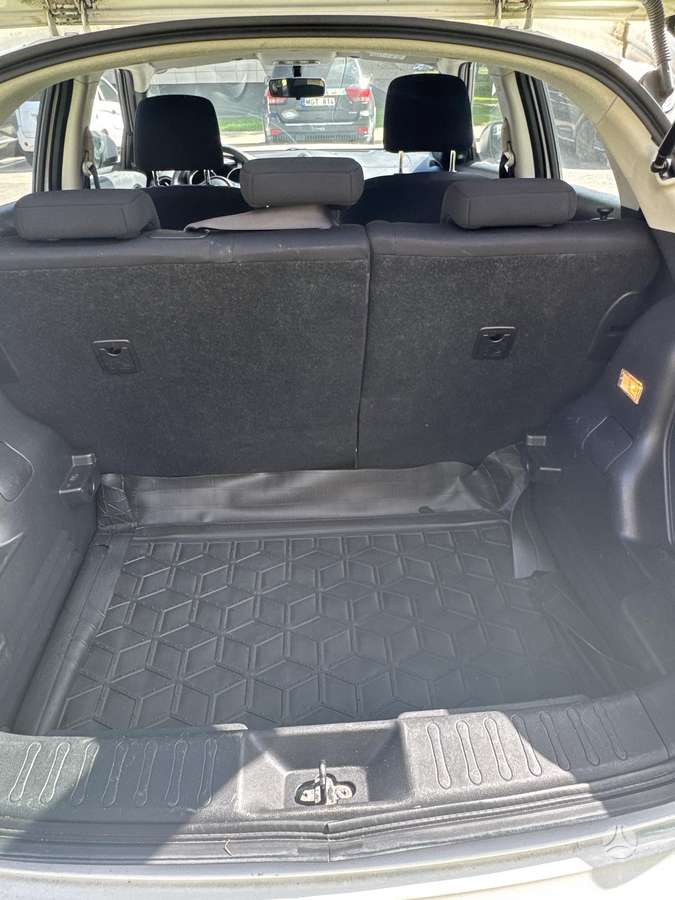 Nissan Juke 2015 — photo 11