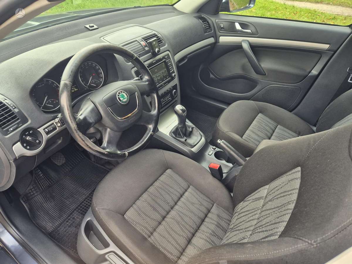 Skoda Octavia 2012 — photo 5