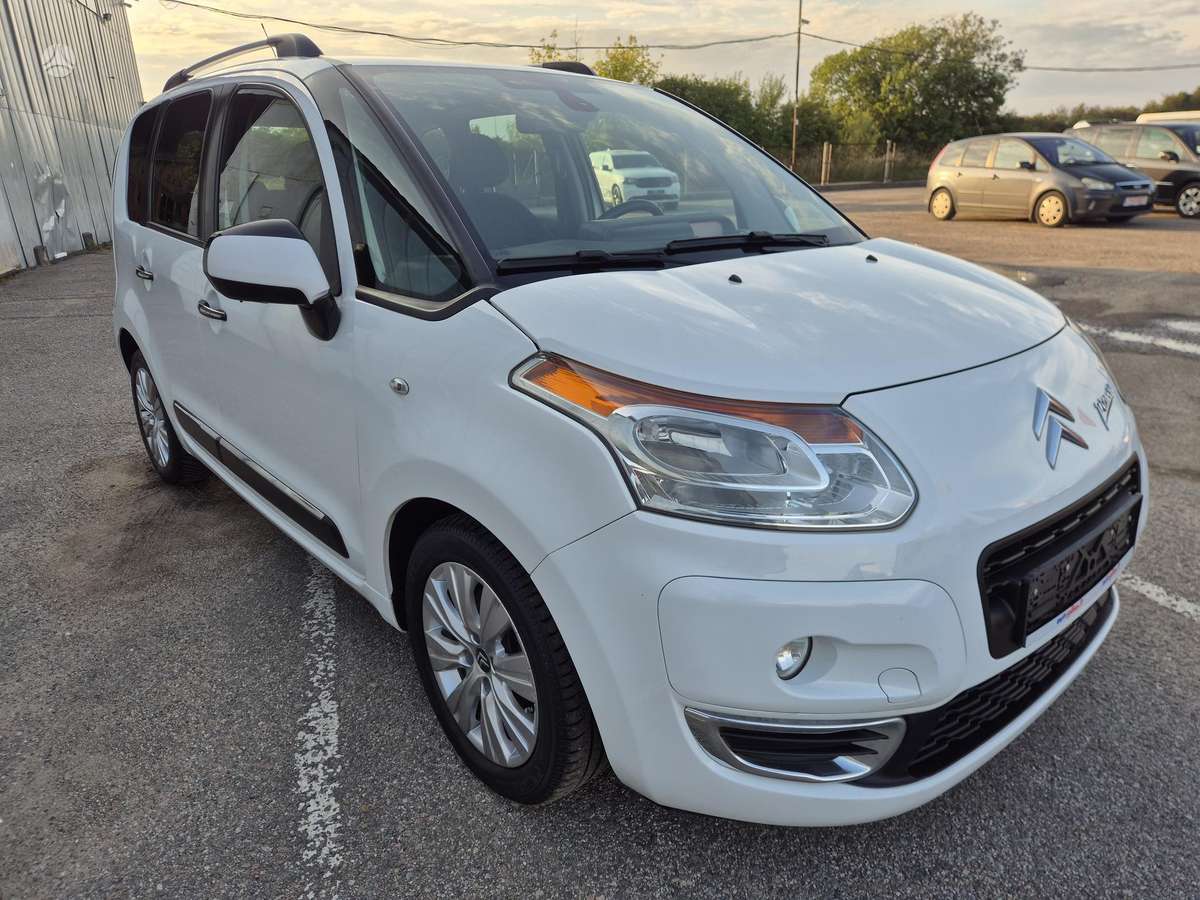 Citroen C3 2010 — салон