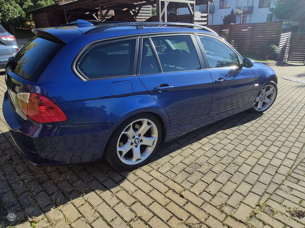 BMW 320 2008 — photo 5