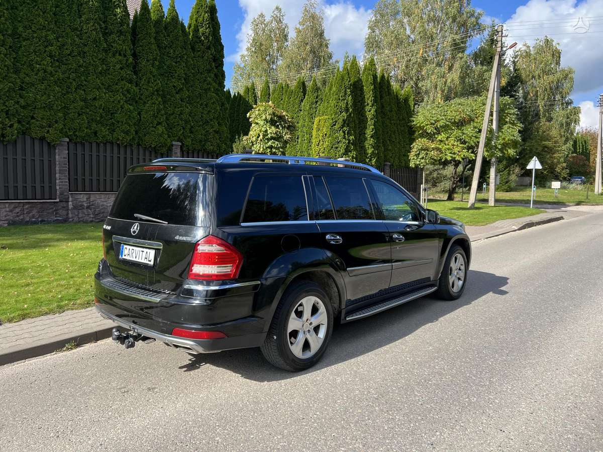 Mercedes-Benz GL450 2012 — vehicle for AFU Ukraine