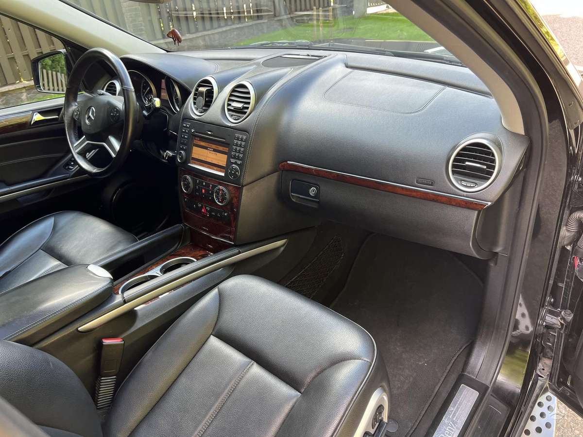 Mercedes-Benz GL450 2012 — photo 15
