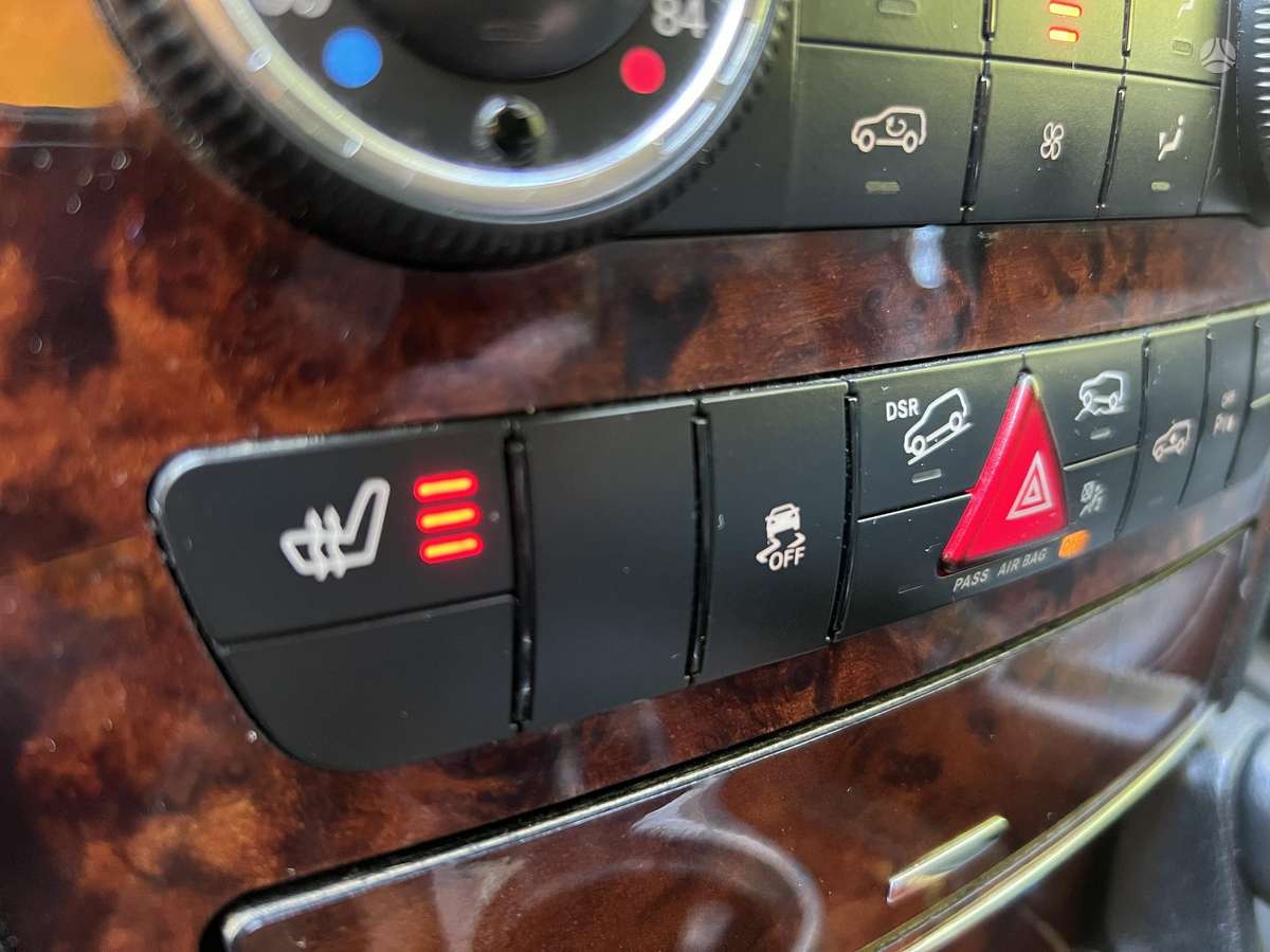 Mercedes-Benz GL450 2012 — photo 22