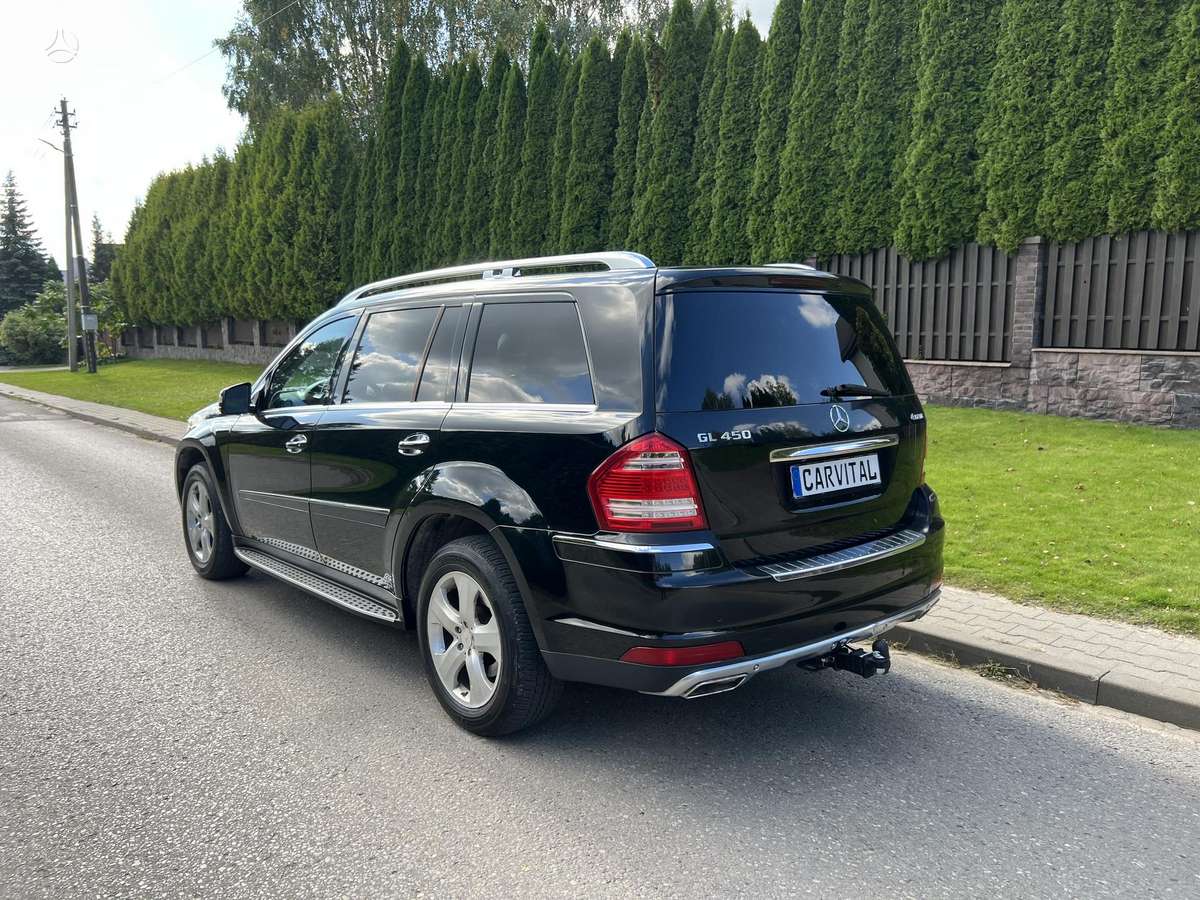Mercedes-Benz GL450 2012 — engine 4700 cm³