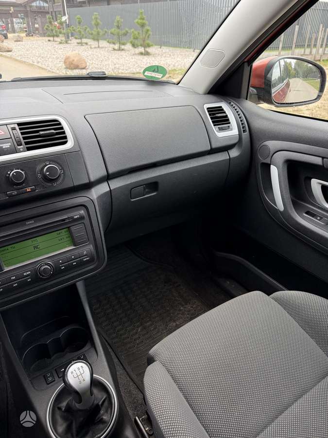 Skoda Fabia 2008 — photo 11