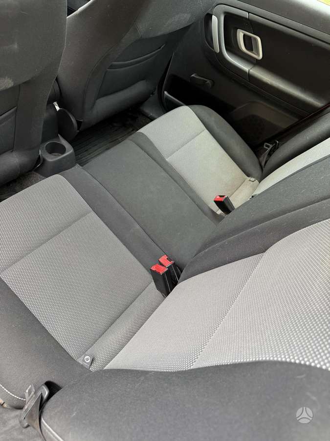 Skoda Fabia 2008 — photo 12