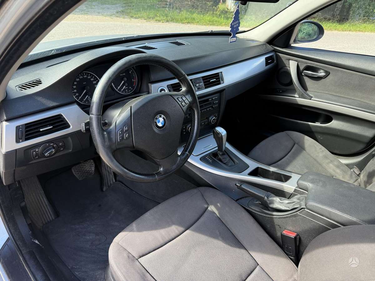 BMW 320 2007 — photo 10