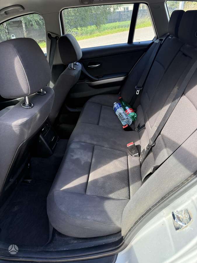 BMW 320 2007 — photo 9