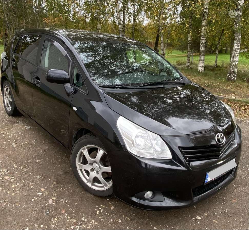 Toyota Verso, 2010
