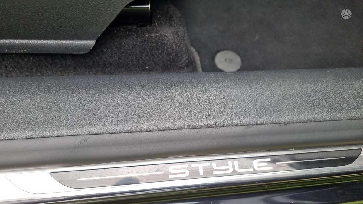 Volkswagen Golf 2012 — photo 40
