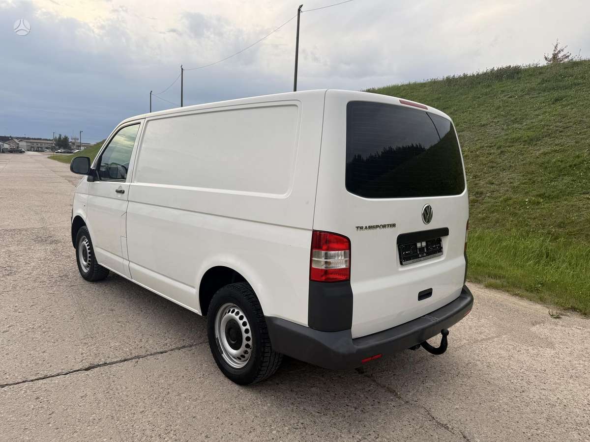 Volkswagen Transporter 2010 — photo 7