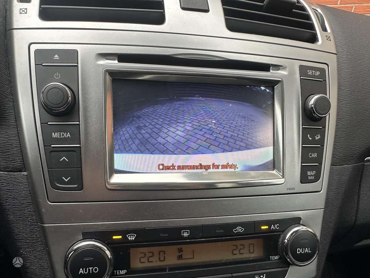 Toyota Avensis 2014 — фото 14
