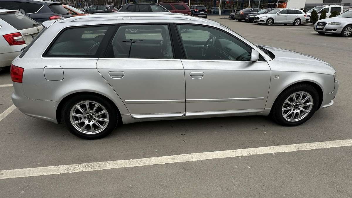 Audi A4 2006 — photo 23