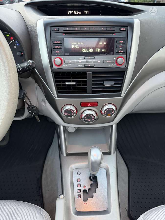 Subaru Forester 2009 — photo 32