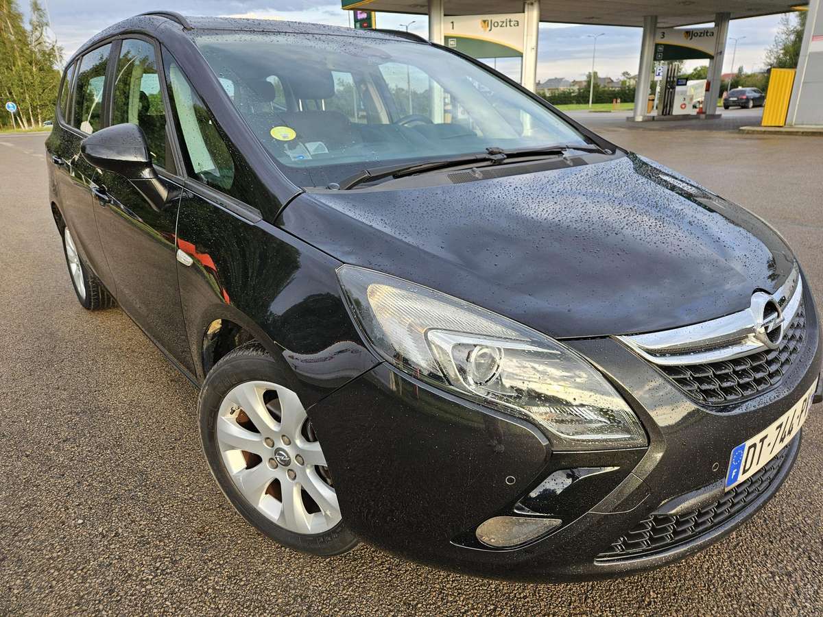 Opel Zafira, 2015