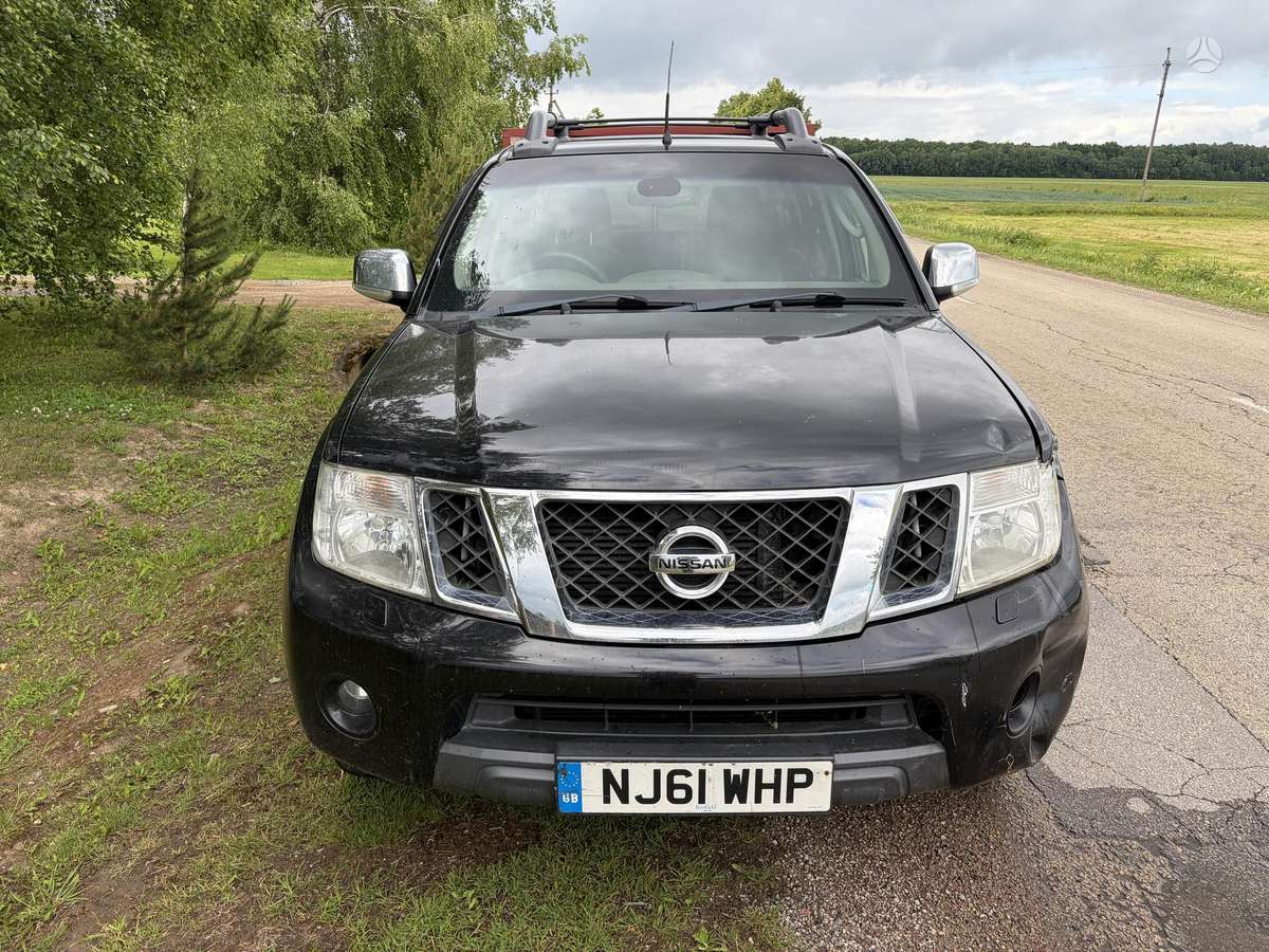 Nissan Navara, 2012