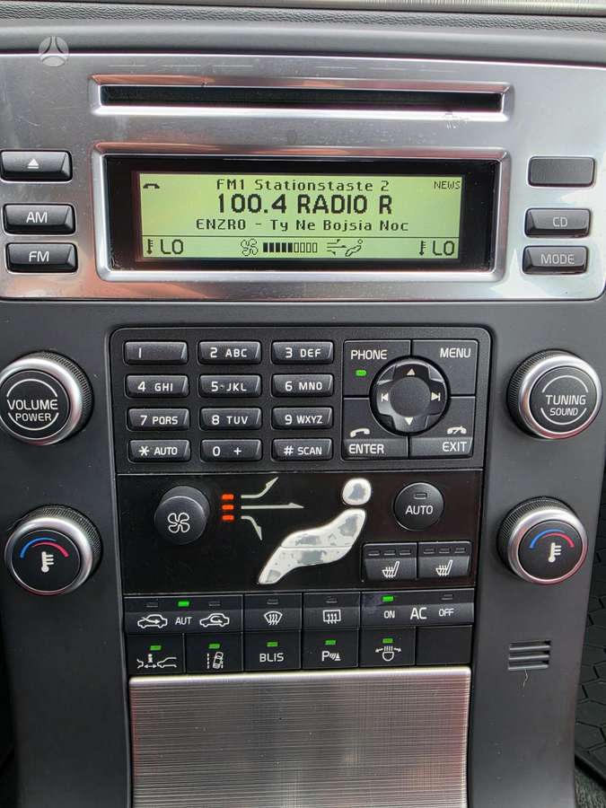 Volvo V70 2008 — photo 12