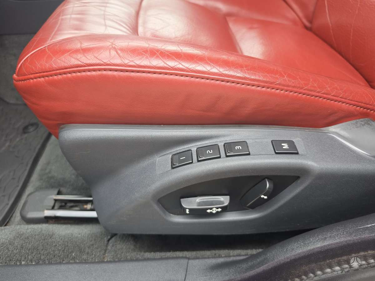 Volvo V70 2008 — photo 15