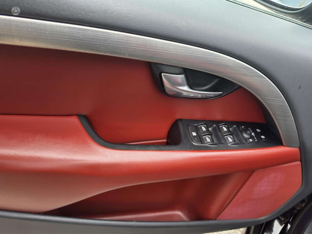 Volvo V70 2008 — photo 16