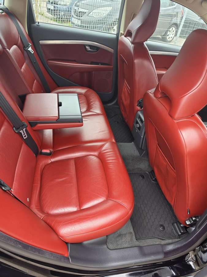 Volvo V70 2008 — photo 20
