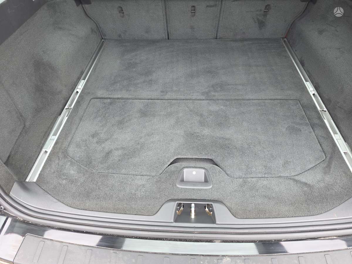 Volvo V70 2008 — photo 24