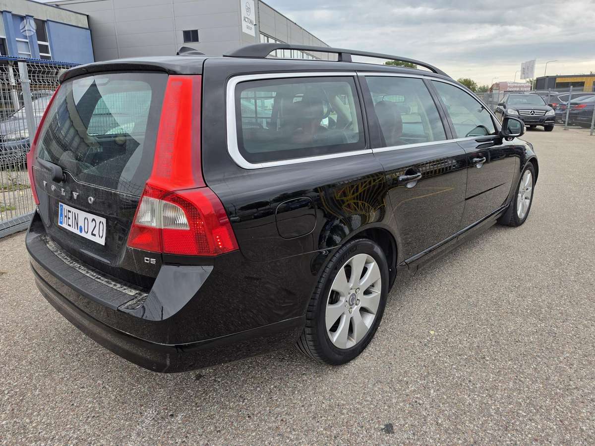 Volvo V70 2008 — photo 6