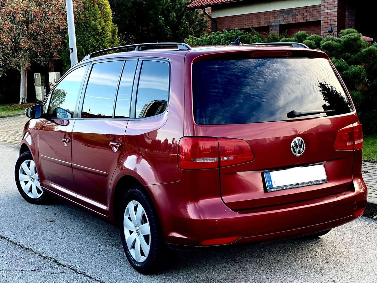 Volkswagen Touran 2010 — photo 6