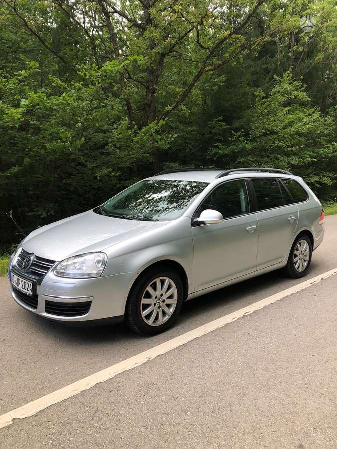Volkswagen Golf 2009 — вигляд ззаду