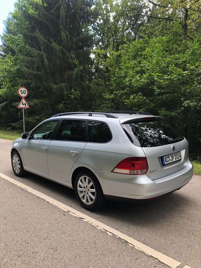 Volkswagen Golf 2009 — двигун 1600 cm³, 102 HP (75kW)