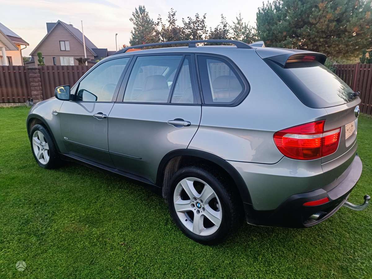 BMW X5 2008 — photo 11