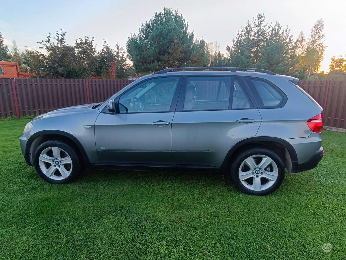 BMW X5 2008 — photo 12