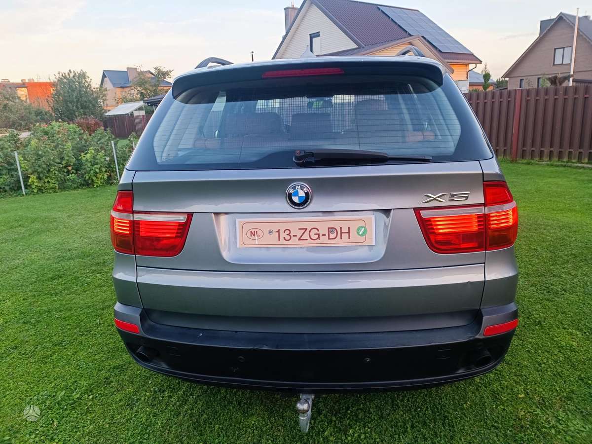 BMW X5 2008 — photo 9