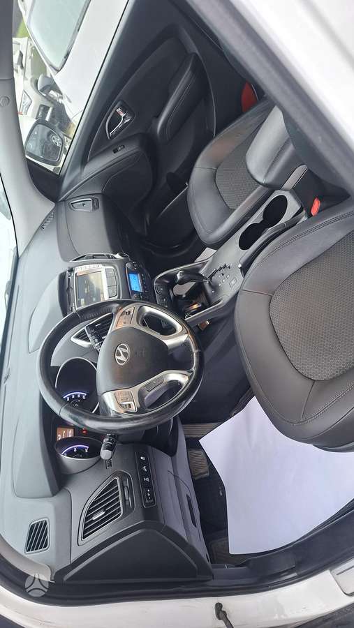Hyundai ix35 2012 — photo 15