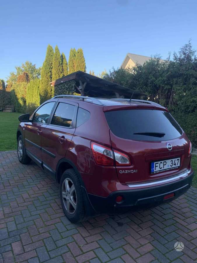 Nissan Qashqai 2010 — вигляд ззаду