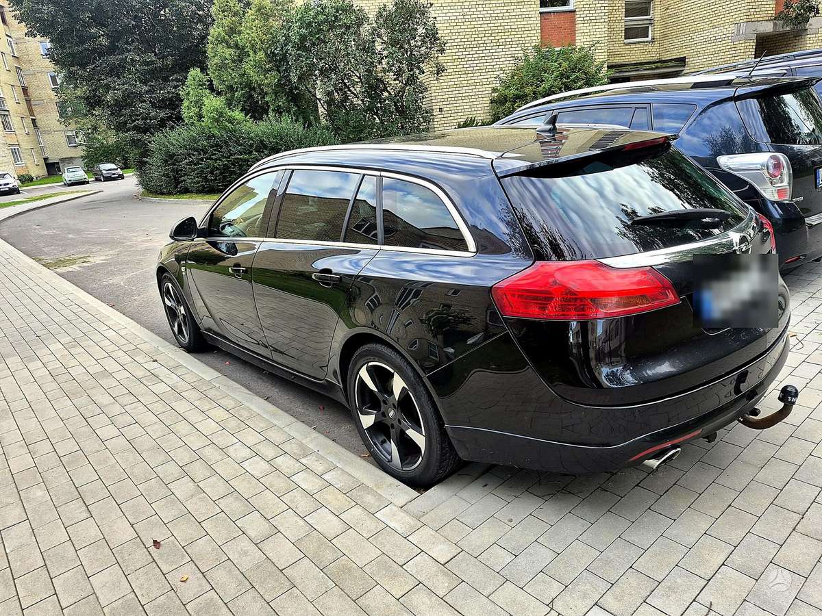 Opel Insignia 2012 — engine 1956 cm³, 194 HP (143kW)