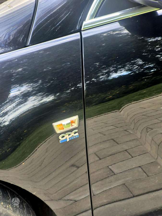 Opel Insignia 2012 — photo 8