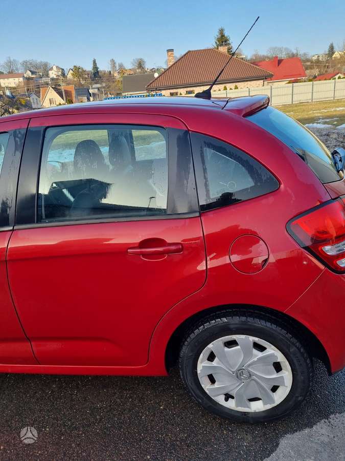 Citroen C3 2012 — interior