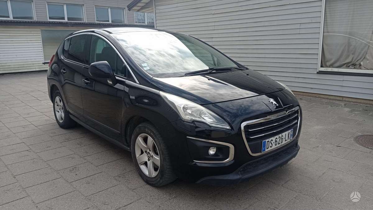 Peugeot 3008 2015 — interior